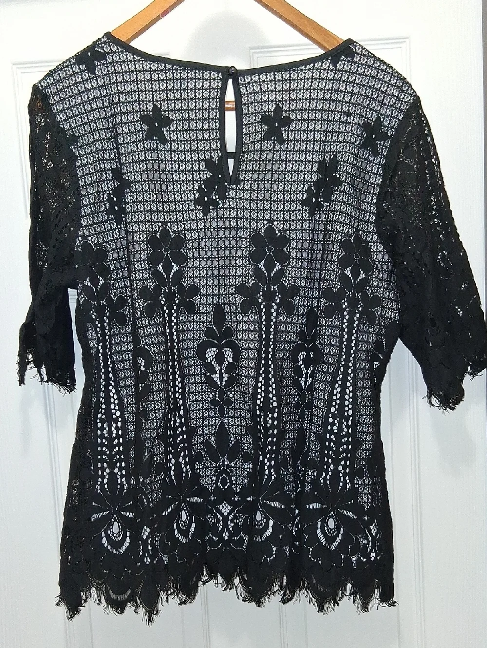 Chicwe Black Lace Top - Picture 4 of 7